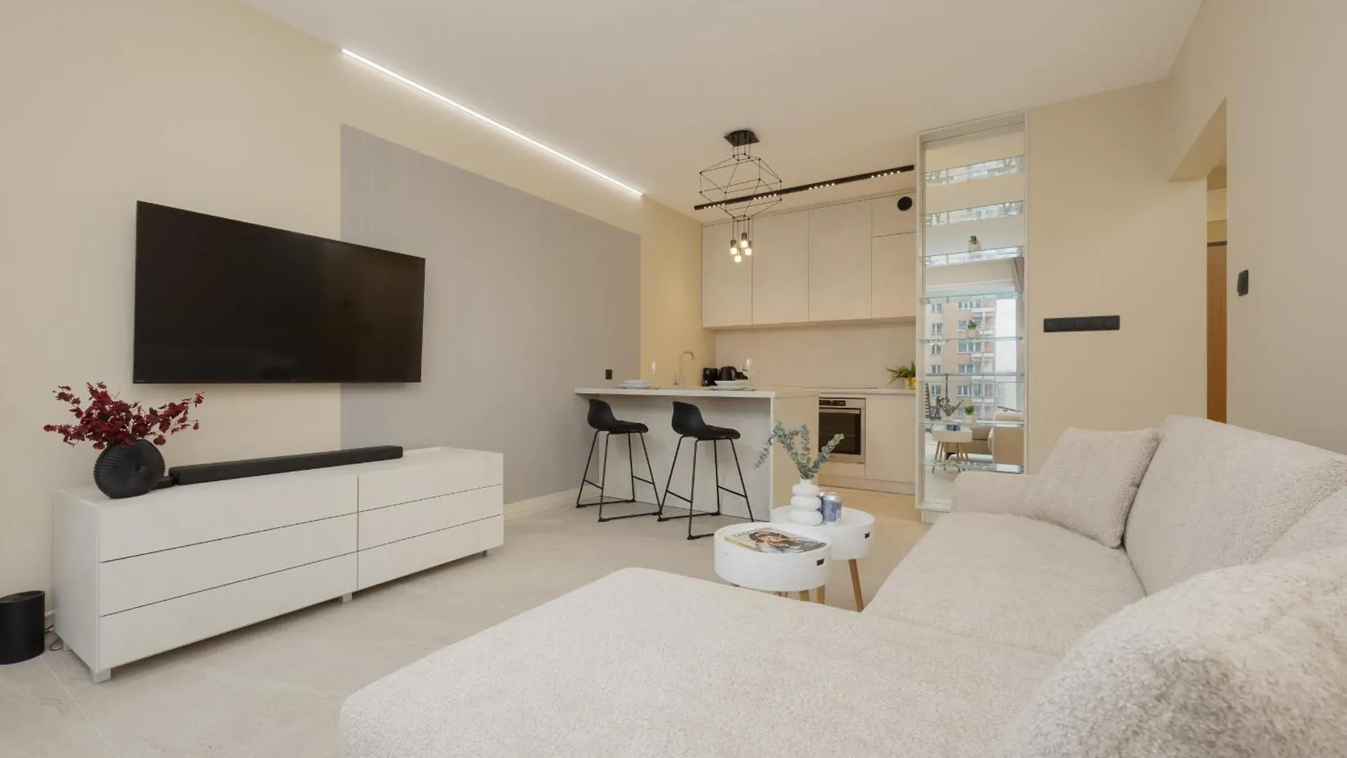 Warsaw Exclusive Apartment With Parking & Balcony By Renters Prestige