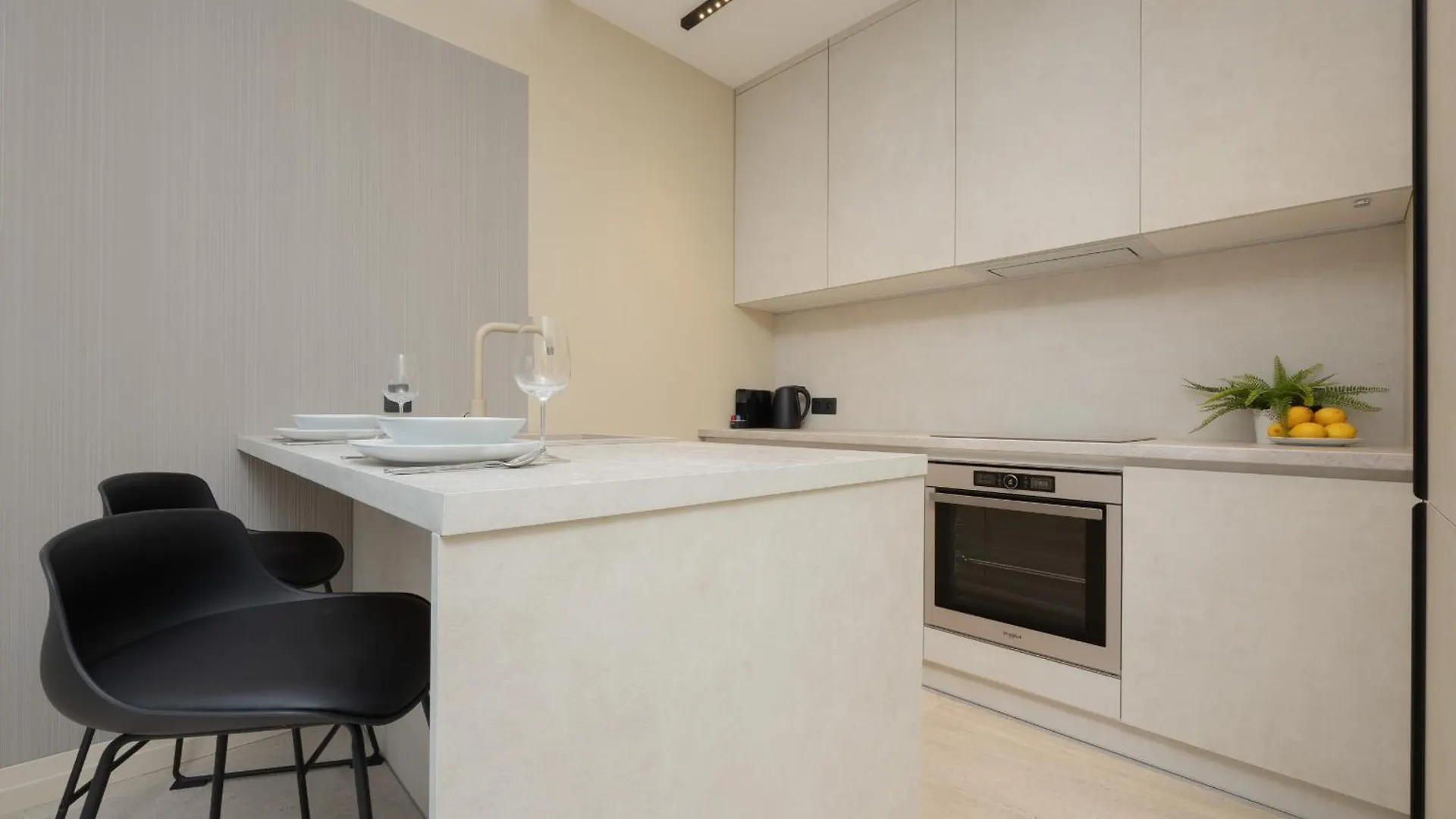 Warsaw Exclusive Apartment With Parking & Balcony By Renters Prestige 폴란드