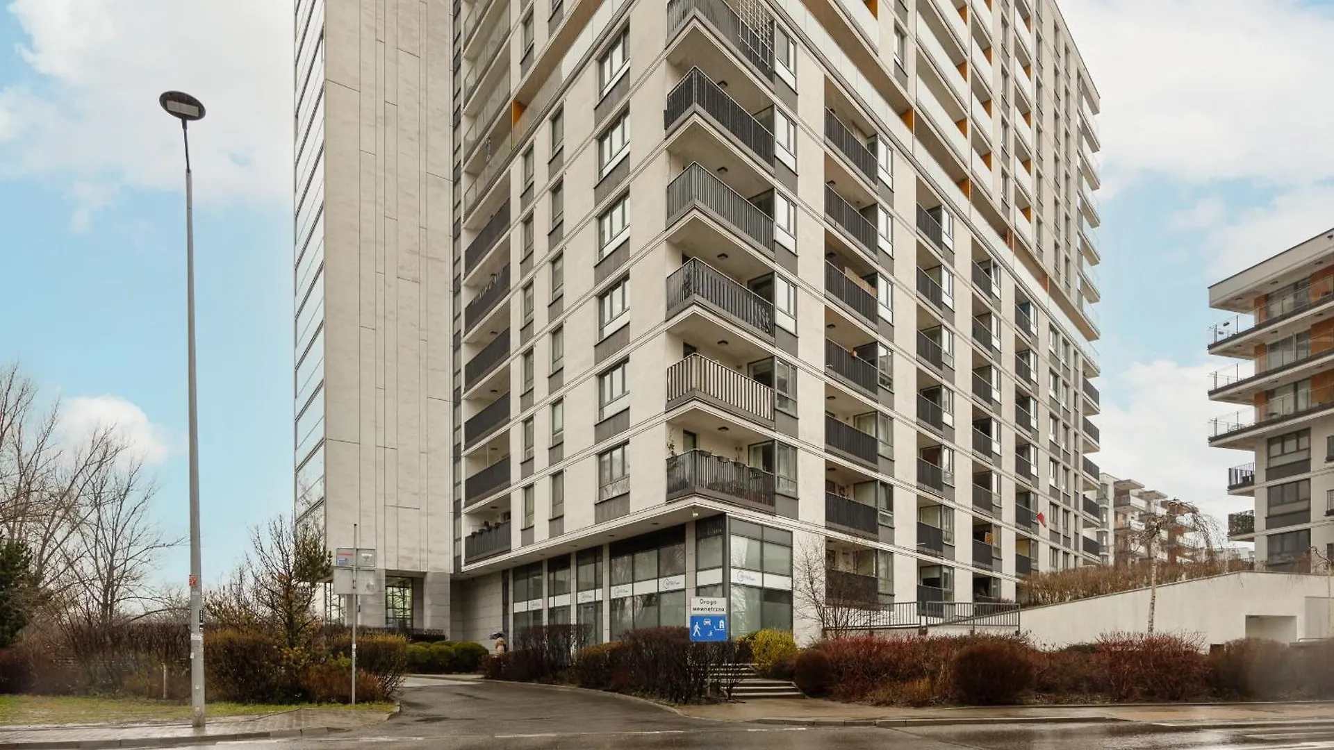 Warsaw Exclusive Apartment With Parking & Balcony By Renters Prestige 폴란드